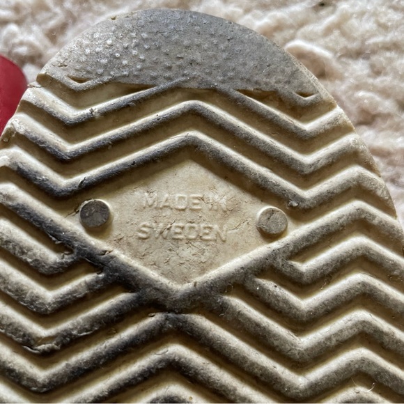 Swedish Low Heel Clogs - Picture 6 of 8